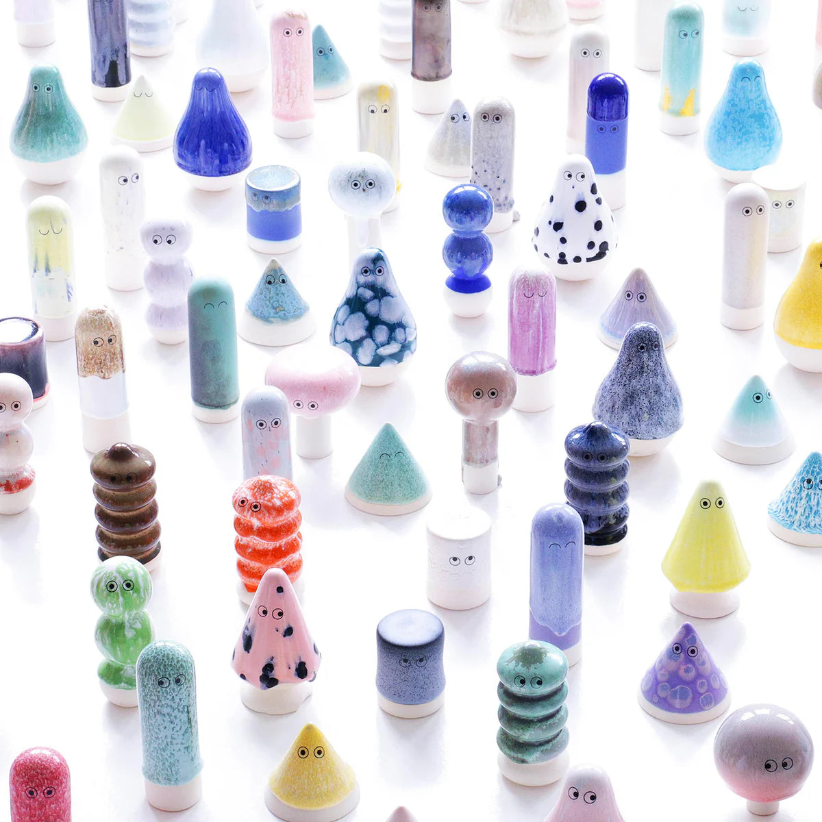 STUDIO ARHOJ Kayo Familia Figurine