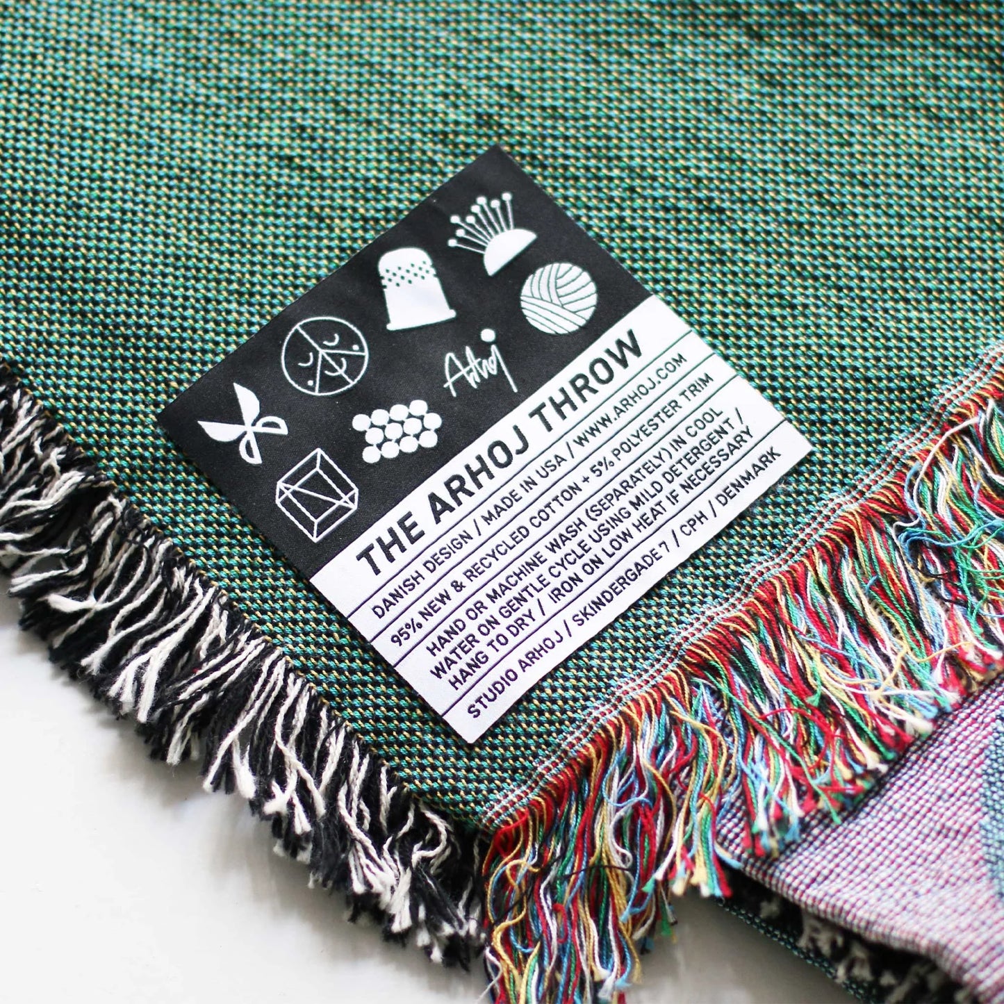 STUDIO ARHOJ Familia Throw Blanket