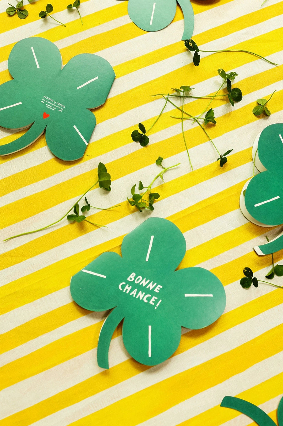 ISATOPIA Lucky Clover Card