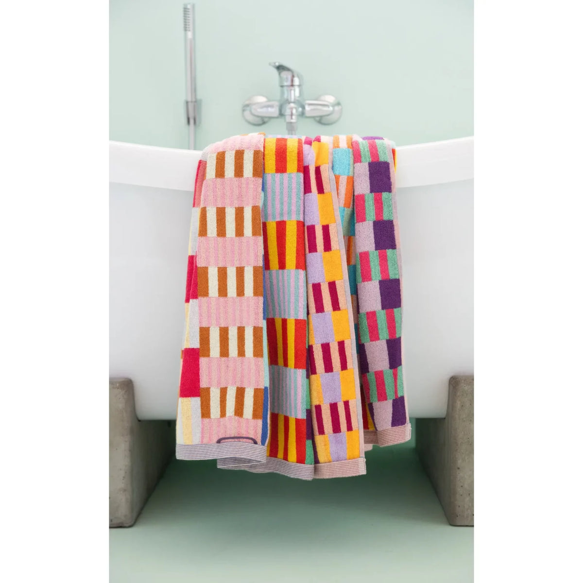 FOEKJE FLEUR Beach Towel #133 Tulip Quilt XL