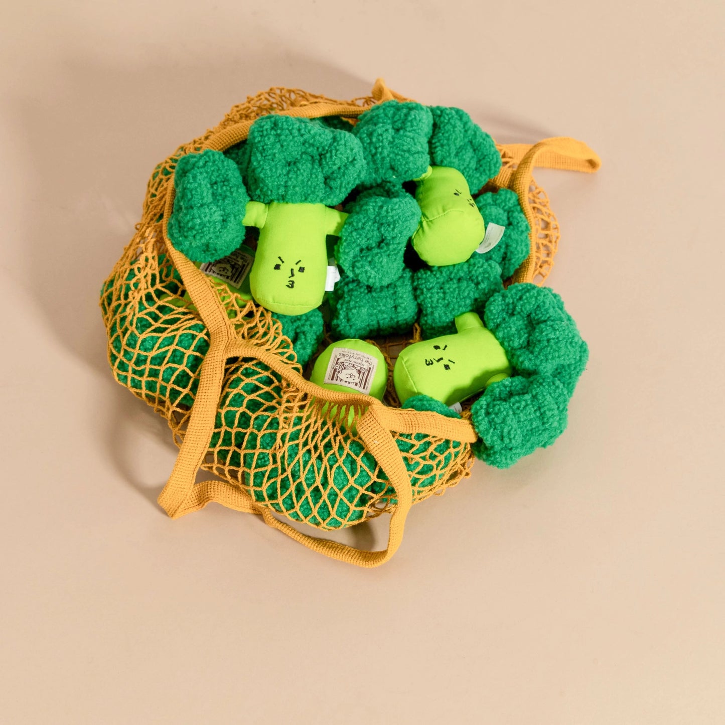 FURRY FOLKS Broccoli Nosework Toy