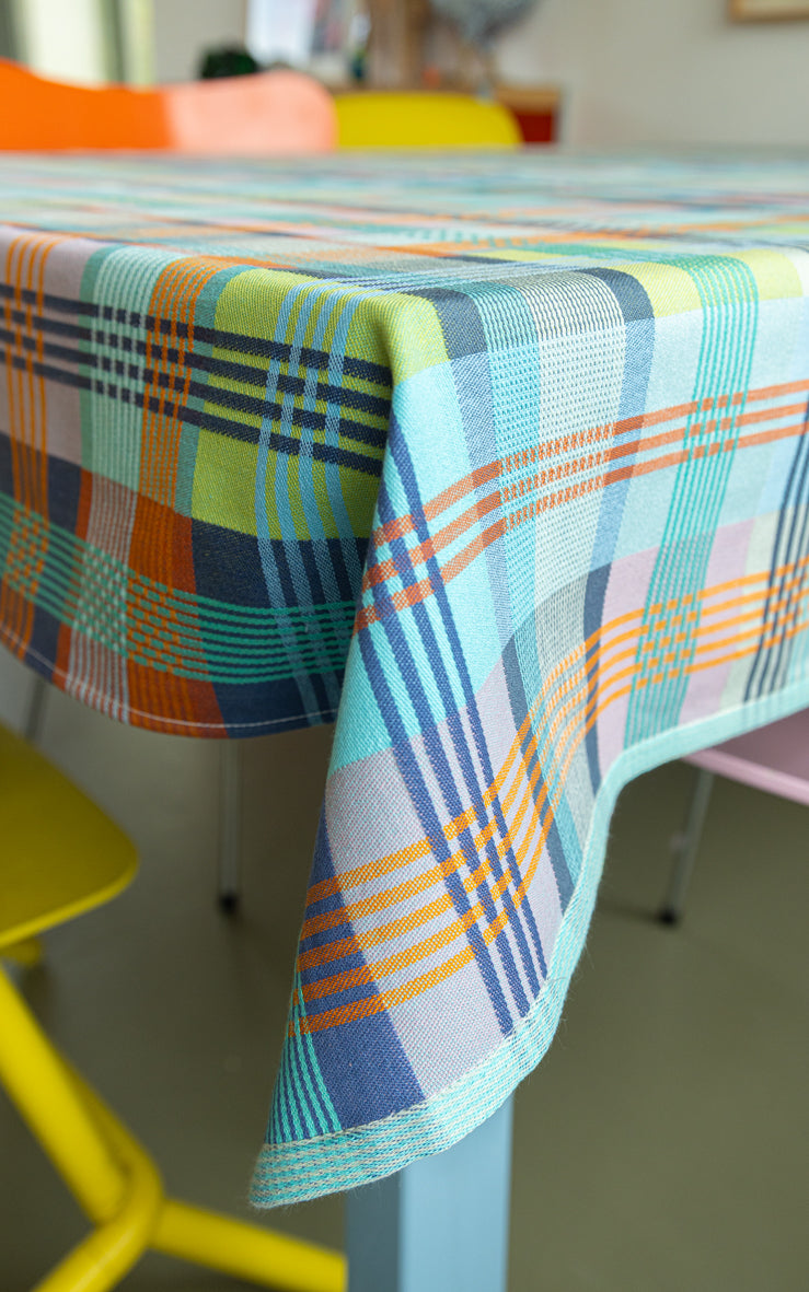 FOEKJE FLEUR #71A Tablecloth