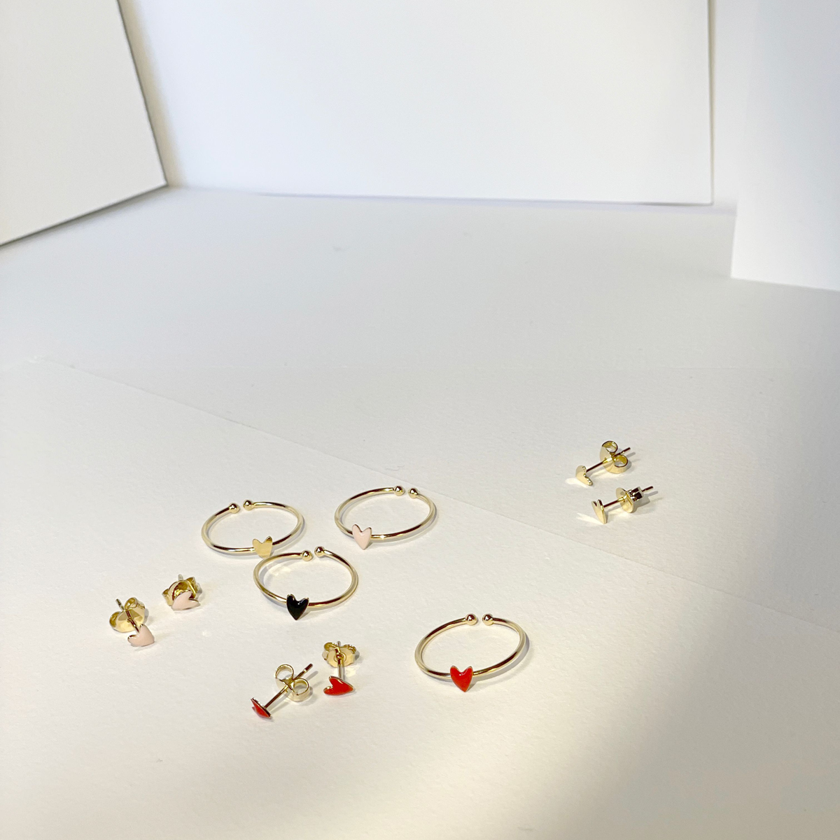 TITLEE Black Heart Ring