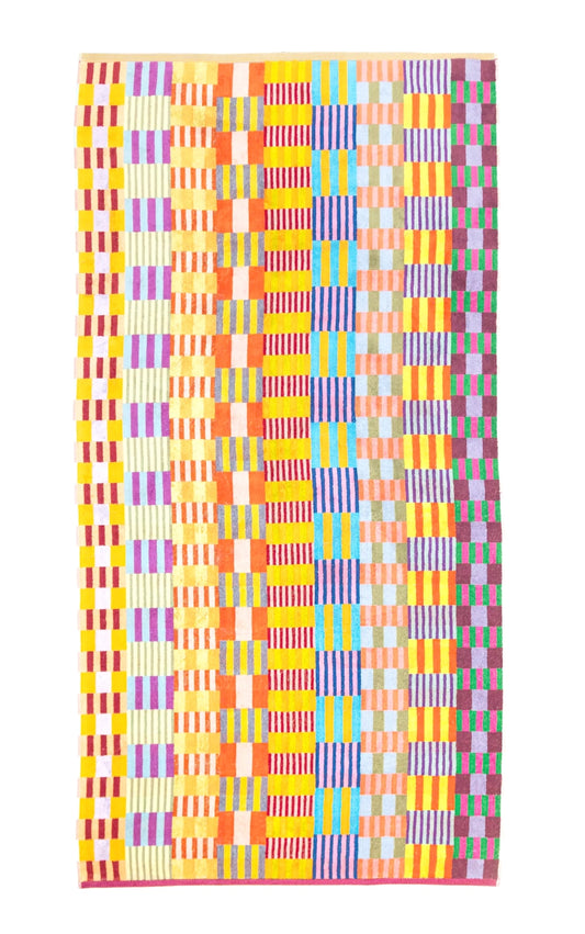 FOEKJE FLEUR #66 Beach Towel