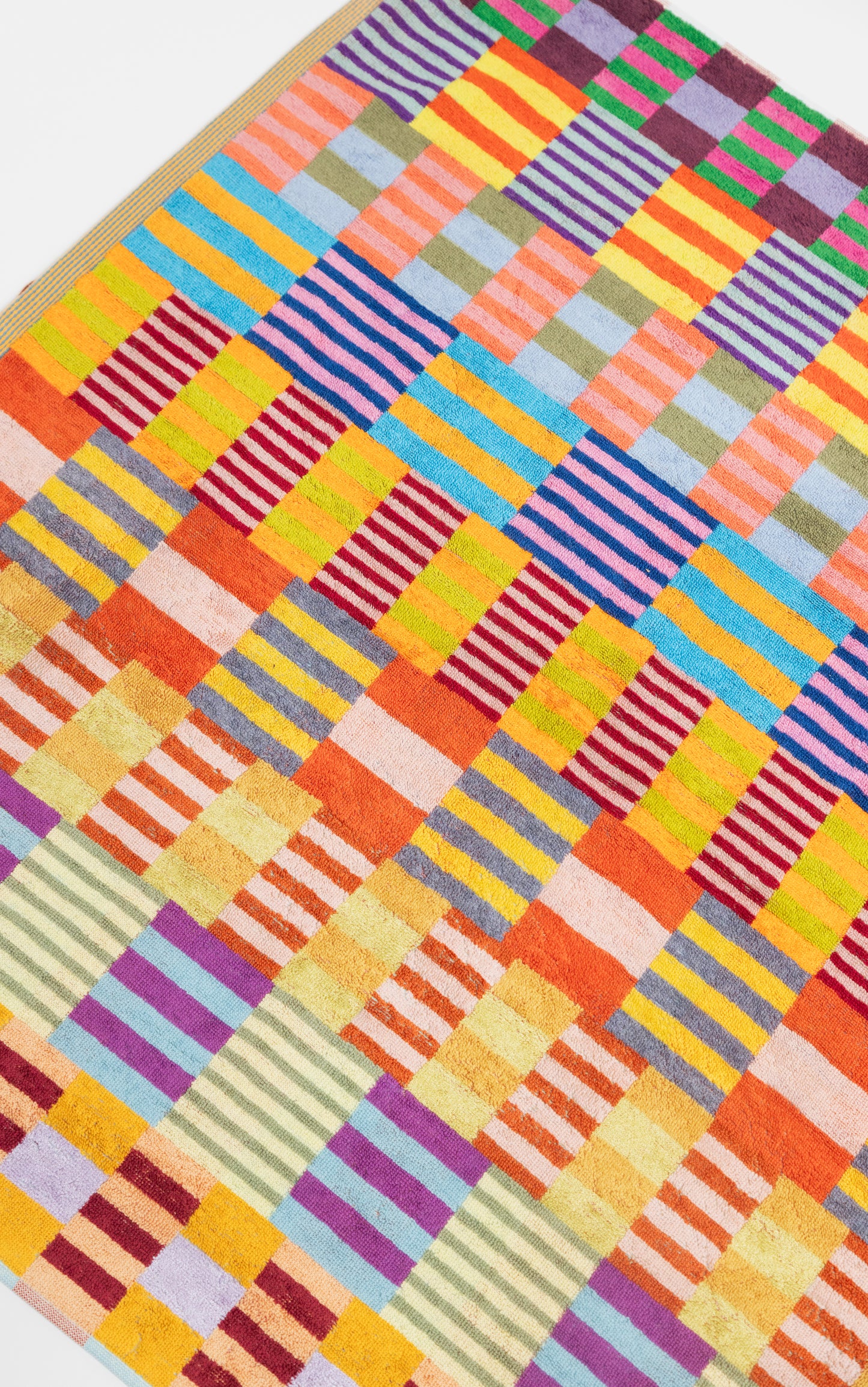 FOEKJE FLEUR #66 Beach Towel