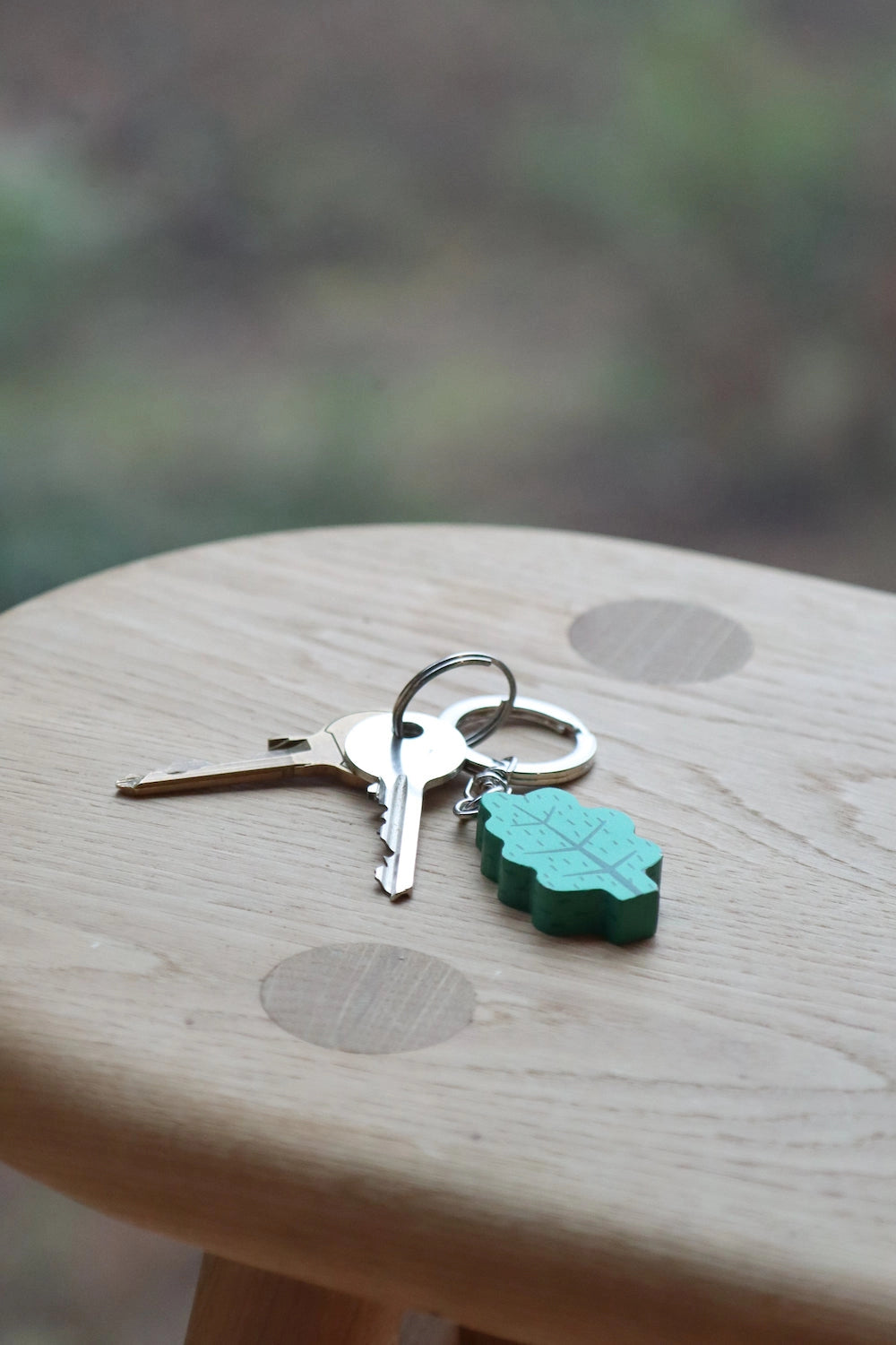 DONNA WILSON Leaf Keyring