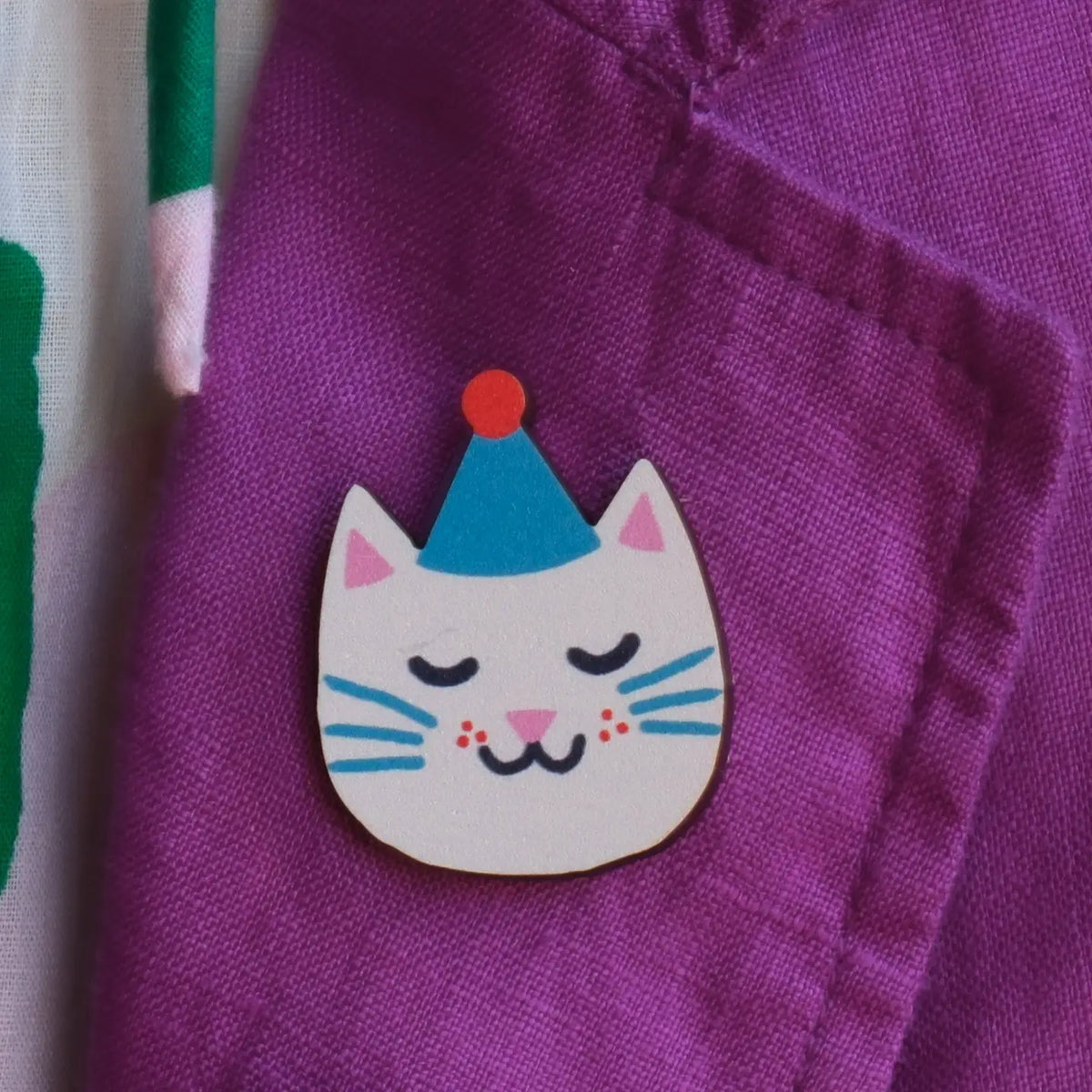 THE PRINTED PEANUT Cat Badge