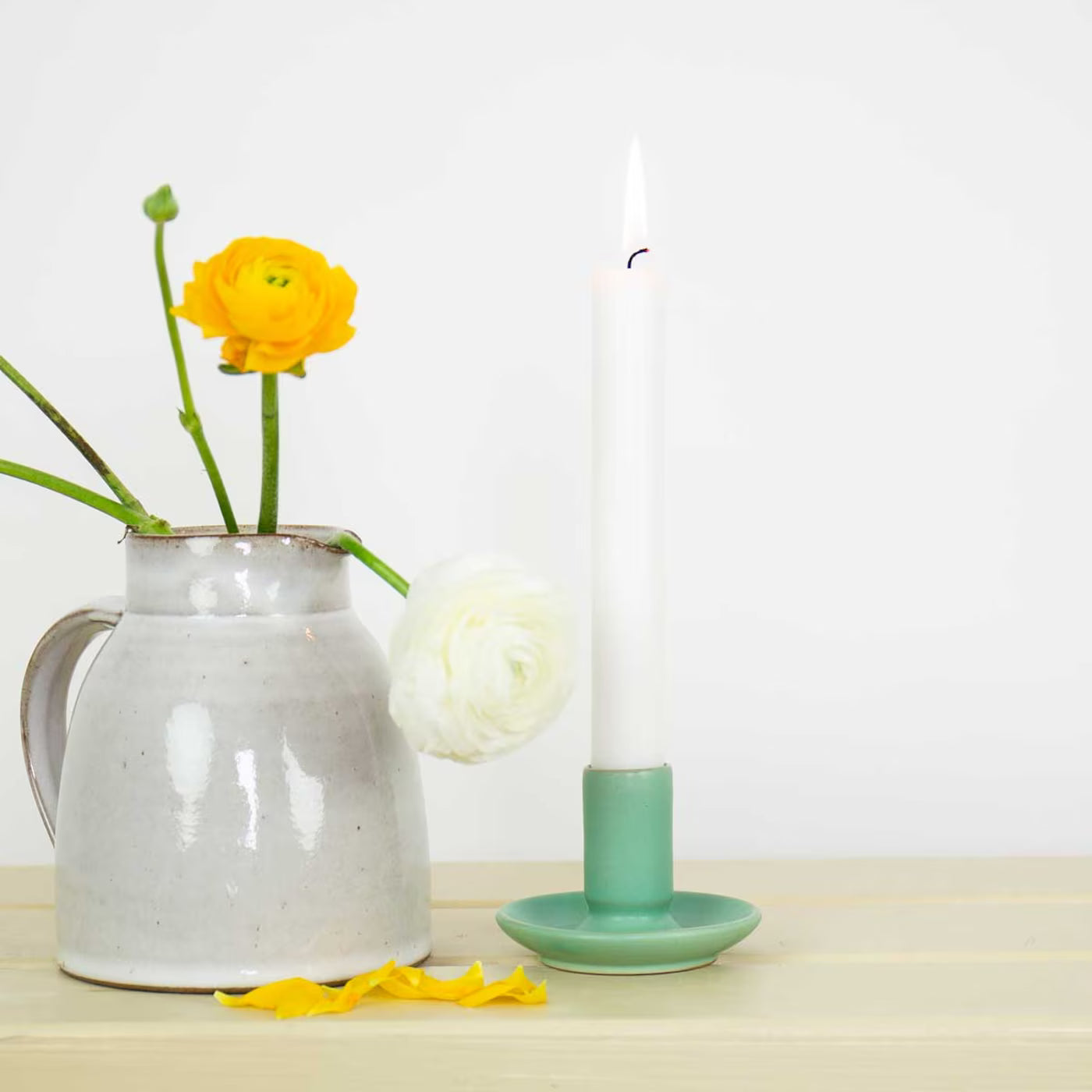 A WORLD OF CRAFT Hera Candle Holder Green