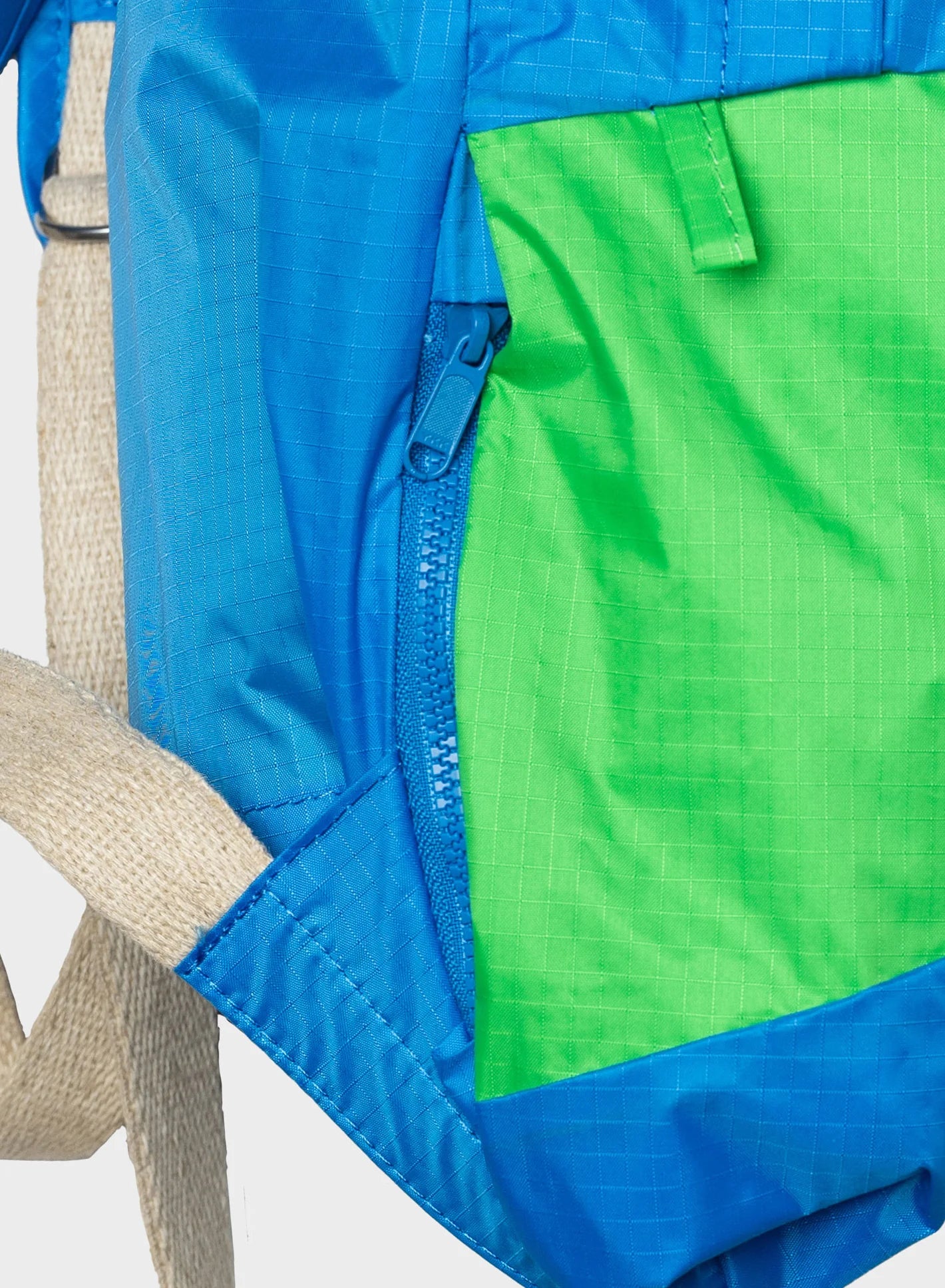 SUSAN BIJL Wave & Greenscreen Medium Foldable Backpack