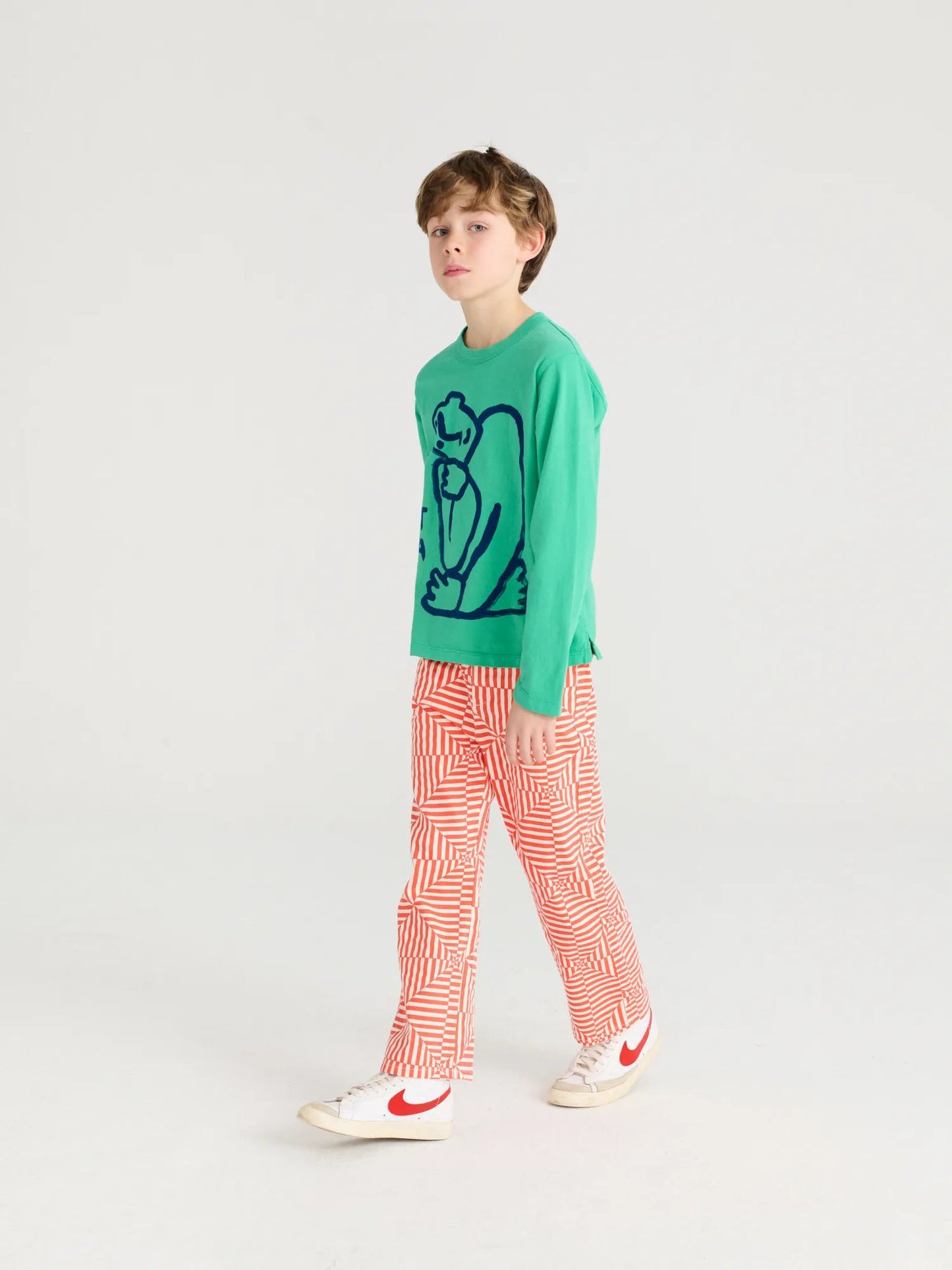 TRUE ARTIST Small Hug T-shirt