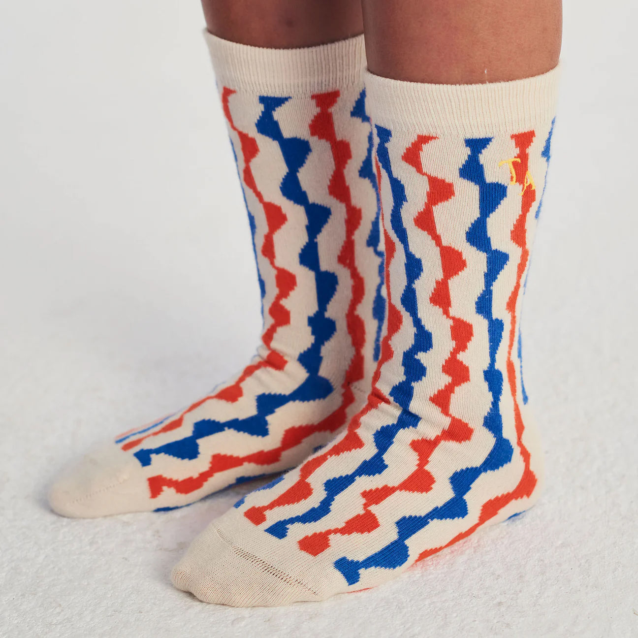 TRUE ARTIST Happy Stripe Socks