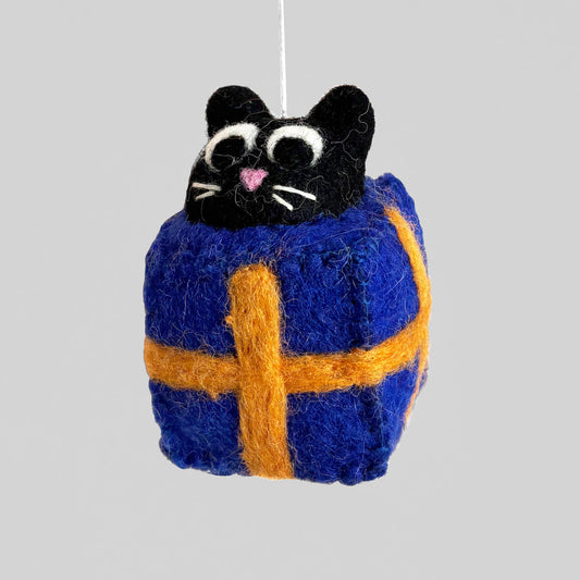 ELLIOT KRUSZYNSKI Roland Cat Hanging Decoration