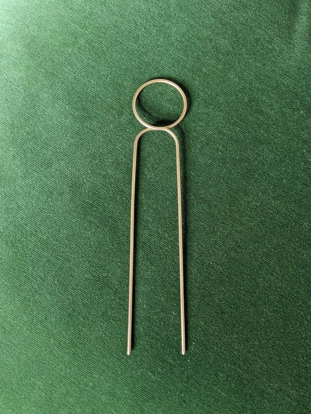 ROAKE STUDIO Lizzy Loop Hairpin
