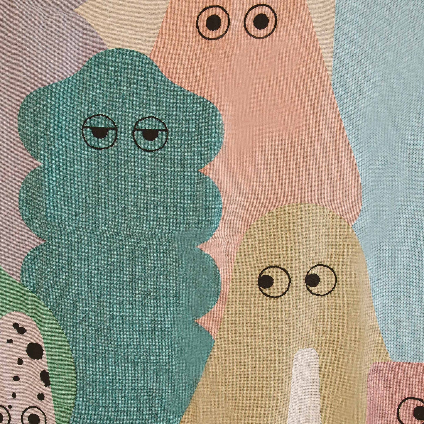 STUDIO ARHOJ Familia Throw Blanket