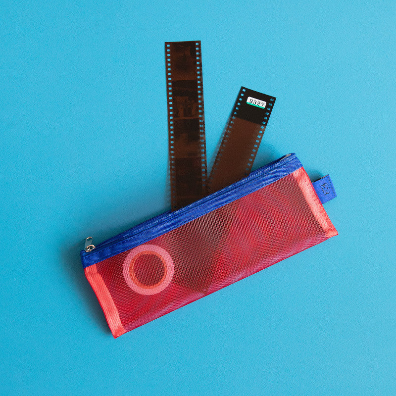 PAPIER TIGRE Mesh Pouch Red